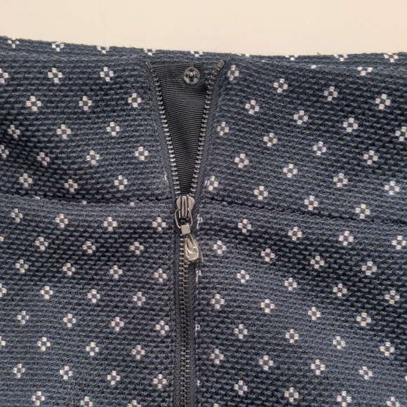 Ann Taylor Diamond Jacquard Skirt Blue size 12P - Picture 8 of 10